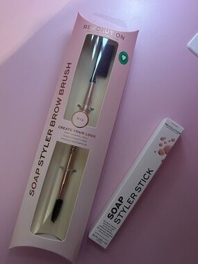 Revolution Soap Styler Brow Brush & Soap Styler Stick - New